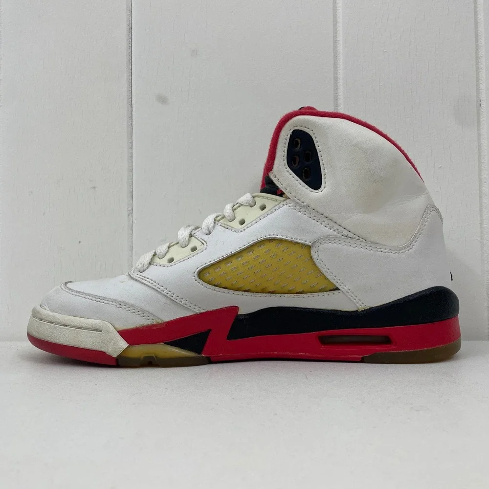 Air Jordan Retro V 5 Fire Red 2006 134092-162 White/Red/Black GS Size 5Y No Box